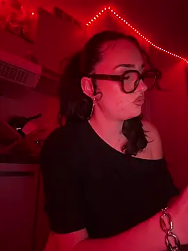 Claraaaaa06 online show from 03/17/26, 07:39