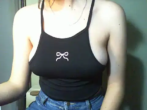 lolit cat online show from 04/03/26, 10:08