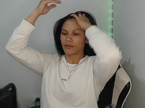 KathLovee online show from 04/24/26, 02:30