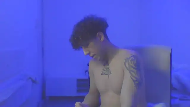 Snapshot of TitanNoir chatting on 03/02/26, 05:08 TitanNoir online show from 03/02/26, 05:08