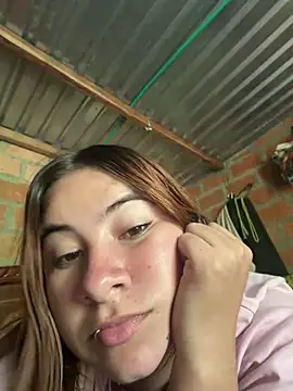 Zoe Luxxe  online show from 05/10/26, 09:42