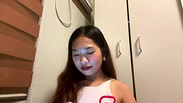 LakieshaZorrilla online show from 03/04/26, 12:00