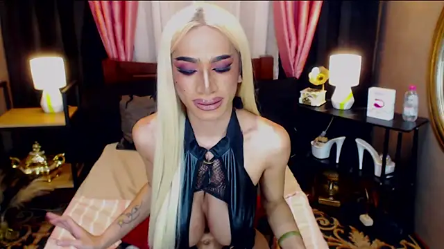 KieraLee online show from 05/24/26, 11:15