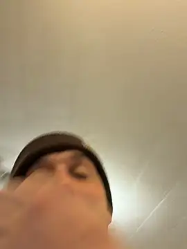 Snapshot of PoundedCajunGuy93 chatting on 06/18/26, 04:35 PoundedCajunGuy93 online show from 06/18/26, 04:35