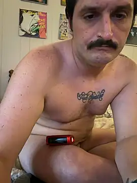 Snapshot of PoundedCajunGuy93 chatting on 07/07/26, 11:47 PoundedCajunGuy93 online show from 07/07/26, 11:47