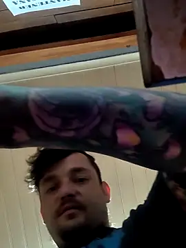 Snapshot of vikingo3333 chatting on 03/04/26, 05:02 vikingo3333 online show from 03/04/26, 05:02