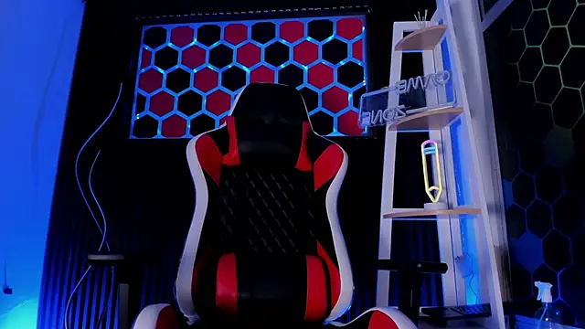 Max Hader  online show from 03/27/26, 03:23