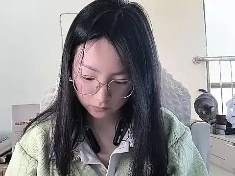 Snapshot of Eeya-36 chatting on 03/13/26, 10:00 Eeya-36 online show from 03/13/26, 10:00