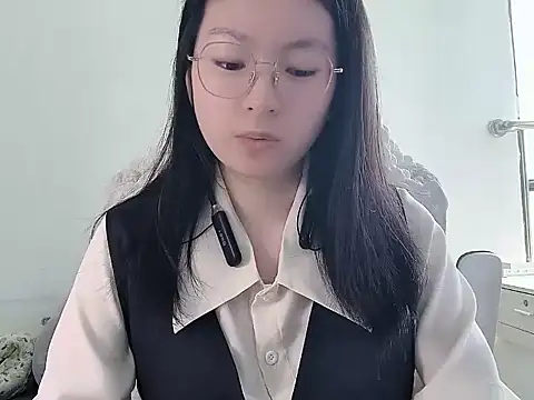 Snapshot of Eeya-36 chatting on 03/17/26, 06:50 Eeya-36 online show from 03/17/26, 06:50