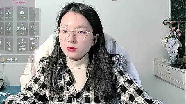 Snapshot of Eeya-36 chatting on 03/31/26, 12:49 Eeya-36 online show from 03/31/26, 12:49