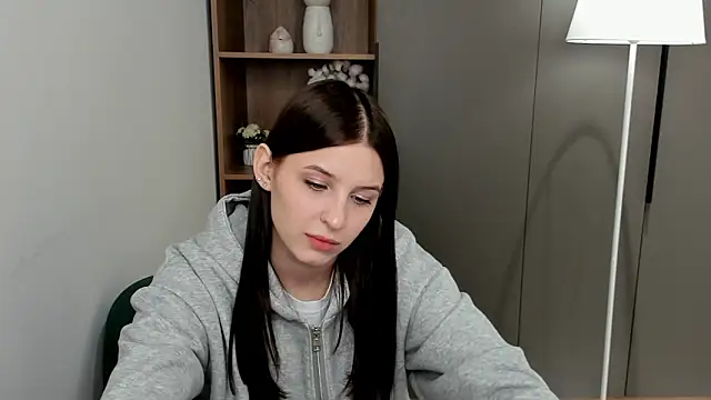 Snapshot of KerstinMaynor chatting on 03/04/26, 07:58 KerstinMaynor online show from 03/04/26, 07:58