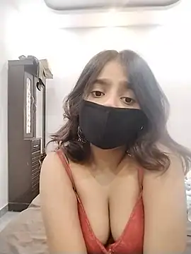 Snapshot of Ishaa_22 chatting on 06/26/26, 11:03 Ishaa 22 online show from 06/26/26, 11:03