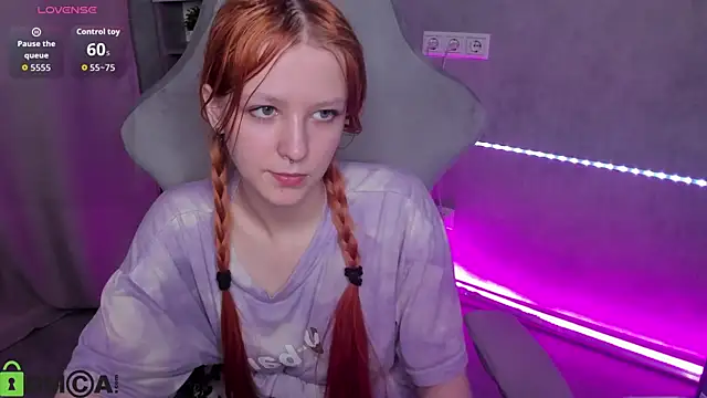 Emma Dusk online show from 05/16/26, 12:07