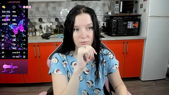 Snapshot of Mary_Blu chatting on 01/18/25, 07:58 Mary Blu online show from 01/18/25, 07:58