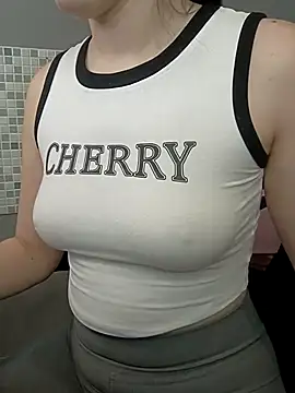 Snapshot of Mary_Blu chatting on 03/10/25, 02:50 Mary Blu online show from 03/10/25, 02:50