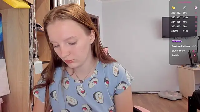 Snapshot of Mary_Blu chatting on 09/15/25, 07:41 Mary Blu online show from 09/15/25, 07:41