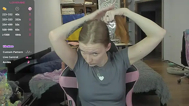 Snapshot of Mary_Blu chatting on 11/27/25, 04:20 Mary Blu online show from 11/27/25, 04:20