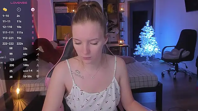 Mary Blu online show from 12/21/25, 11:28