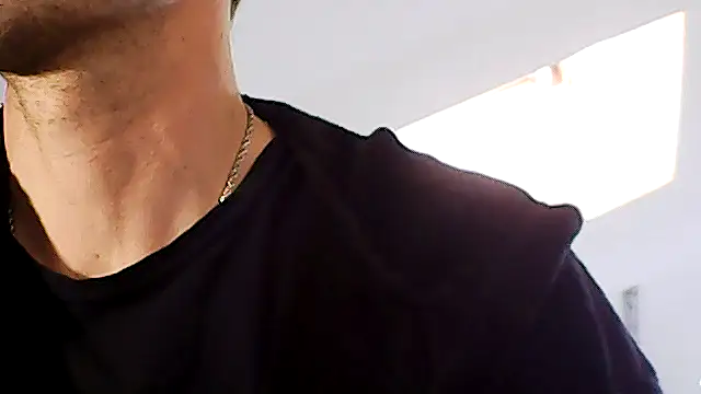 Snapshot of SUPERBOY20CM chatting on 03/02/26, 10:33 SUPERBOY20CM online show from 03/02/26, 10:33