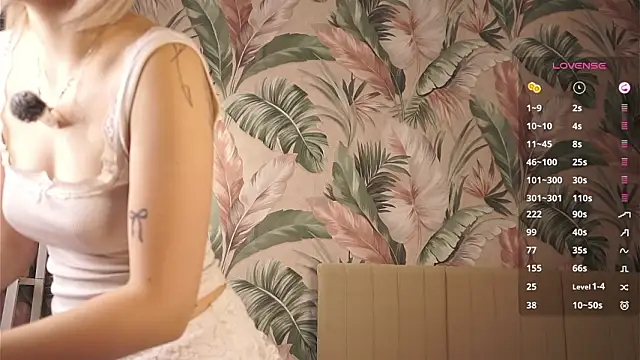 MarjoryHowlingwolf online show from 03/16/26, 04:33