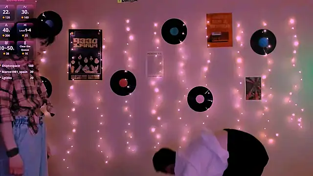 aria wild  online show from 04/01/26, 02:14