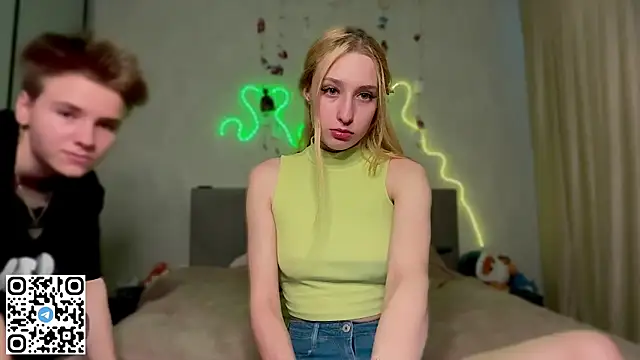 Snapshot of Emma_Willson chatting on 07/07/26, 03:49 Emma Willson online show from 07/07/26, 03:49