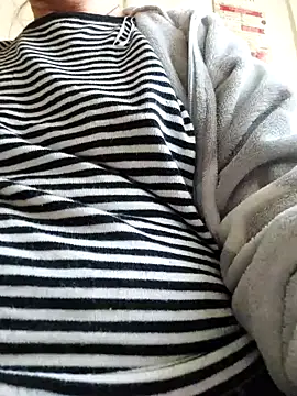 anayss17 online show from 04/08/26, 05:40