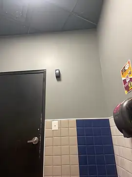 Mariyyumyums online show from 04/21/26, 02:15