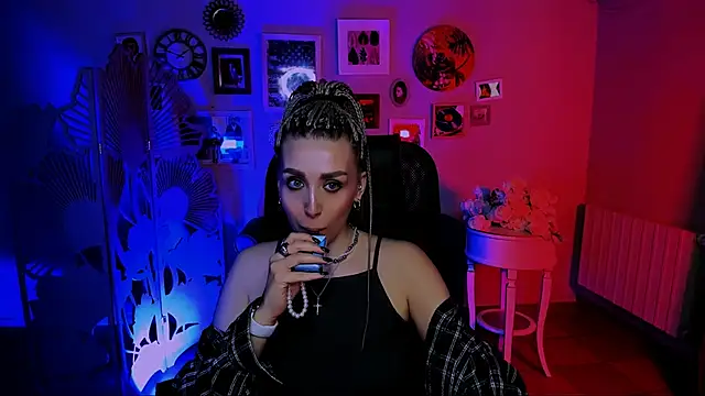 MonicaRiley online show from 04/20/26, 01:03