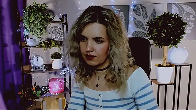 AliceSmite online show from 04/12/26, 01:16