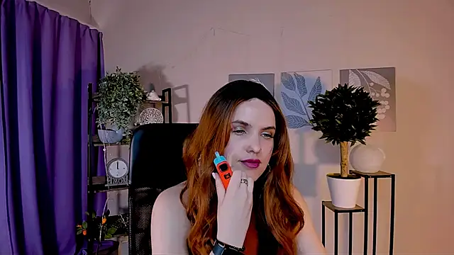 AliceSmite online show from 05/17/26, 01:29