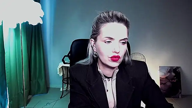 AliceSmite online show from 05/28/26, 11:18