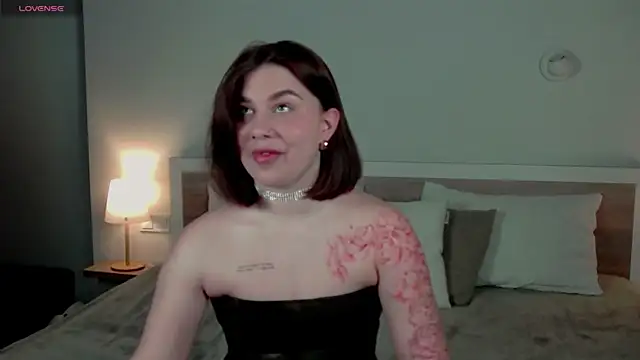 HermioneMoon online show from 03/30/26, 04:19