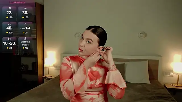 HermioneMoon online show from 04/19/26, 03:11