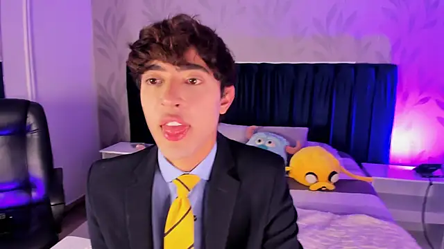 MatthewMoore  online show from 04/07/26, 12:33