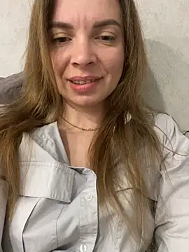 Luna2547 online show from 03/12/26, 07:53