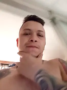 Snapshot of matihas124 chatting on 03/03/26, 04:57 matihas124 online show from 03/03/26, 04:57