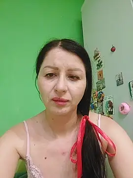 Snapshot of TenderAndSweetX chatting on 03/02/26, 08:04 TenderAndSweetX online show from 03/02/26, 08:04