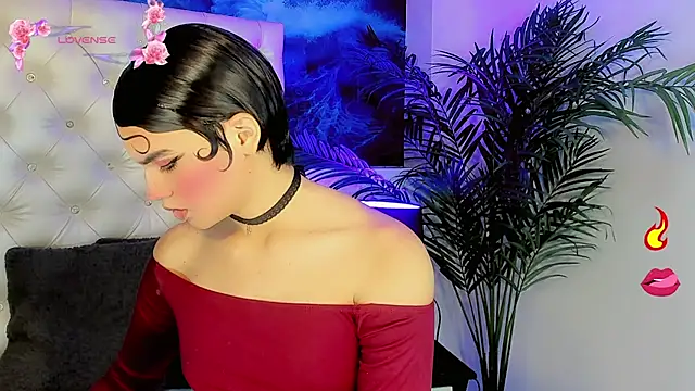 Snapshot of Valentiina_Foxx chatting on 07/17/26, 10:11 Valentiina Foxx online show from 07/17/26, 10:11