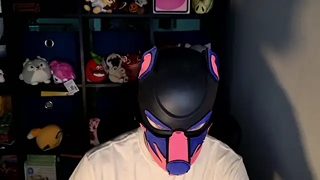 Snapshot of MellPUP chatting on 06/19/26, 11:58 MellPUP online show from 06/19/26, 11:58