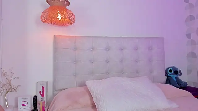 Vanessa cruz 18 online show from 07/08/26, 11:09
