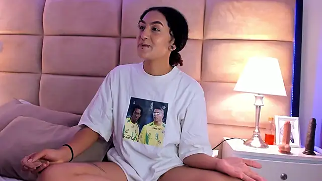 EllaEvanzz online show from 04/04/26, 10:29