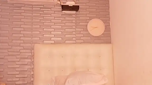 pervert shydoll1 online show from 04/01/26, 03:18