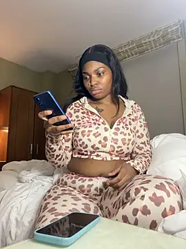 Snapshot of Starsayso chatting on 03/04/26, 05:35 Starsayso online show from 03/04/26, 05:35