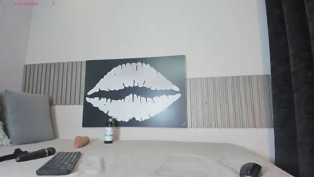 Snapshot of Adri_Silva chatting on 03/20/26, 10:47 Adri Silva online show from 03/20/26, 10:47