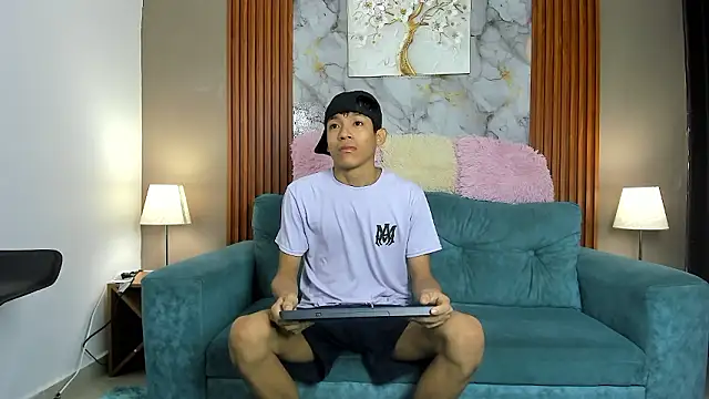 SKINNY BOYXXX online show from 03/11/26, 07:36