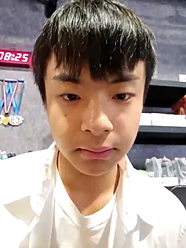 Snapshot of ovo0810 chatting on 03/17/26, 12:26 ovo0810 online show from 03/17/26, 12:26