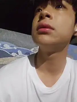 Snapshot of ovo0810 chatting on 06/25/26, 11:37 ovo0810 online show from 06/25/26, 11:37