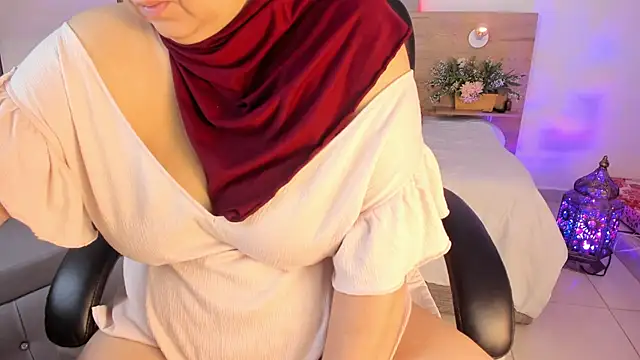  Azahaaraa  online show from 05/30/26, 03:36