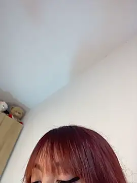 Alee23   online show from 06/01/26, 10:22